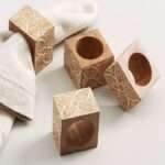 Curtain Tie in light brown design and square shape