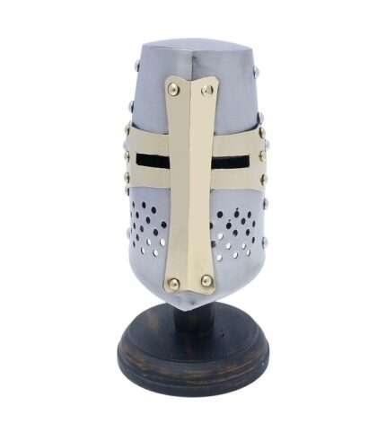 H171 Attractive Medieval Helmet Design