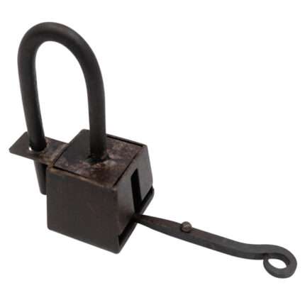 MRIronItem04 Replica of a Viking Padlock