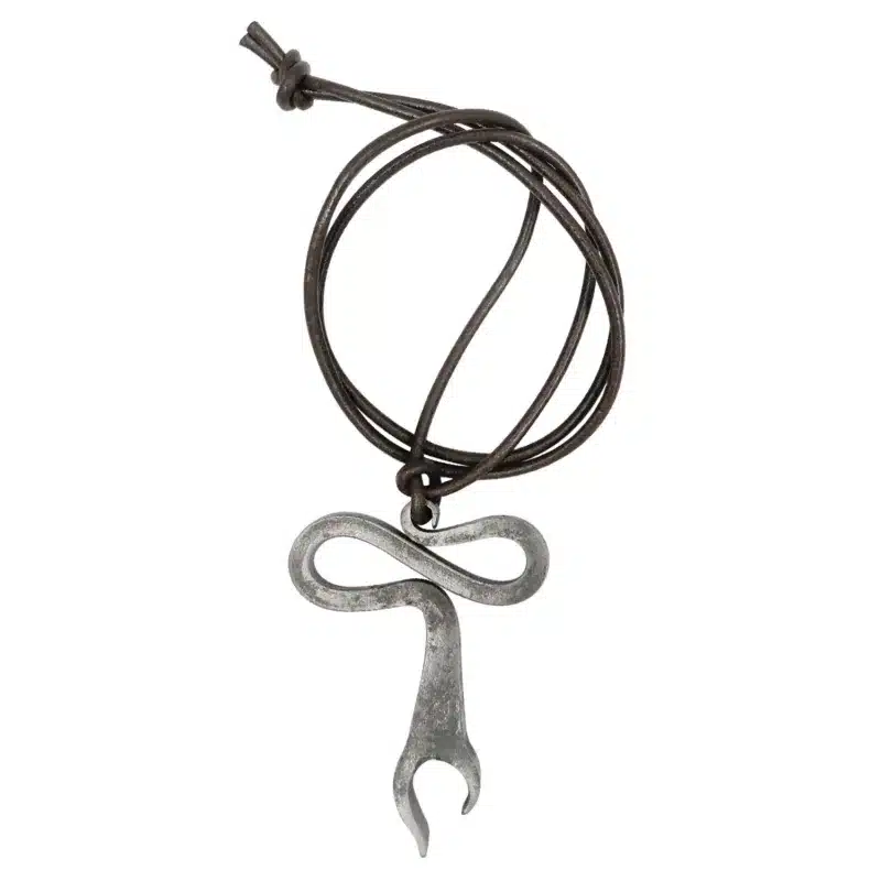 MRLT01 Medieval Locket with pure Leather Rope jpg