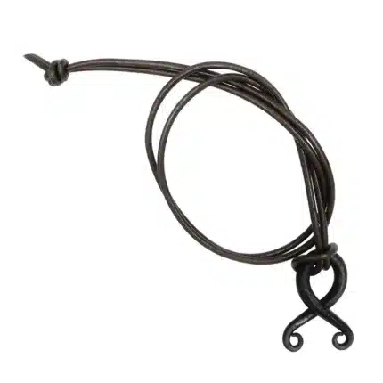 MRLT02 Medieval Locket with pure Leather Rope