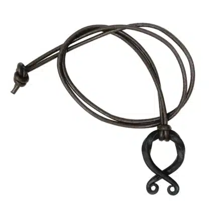 MRLT03 Medieval Locket with pure Leather Rope