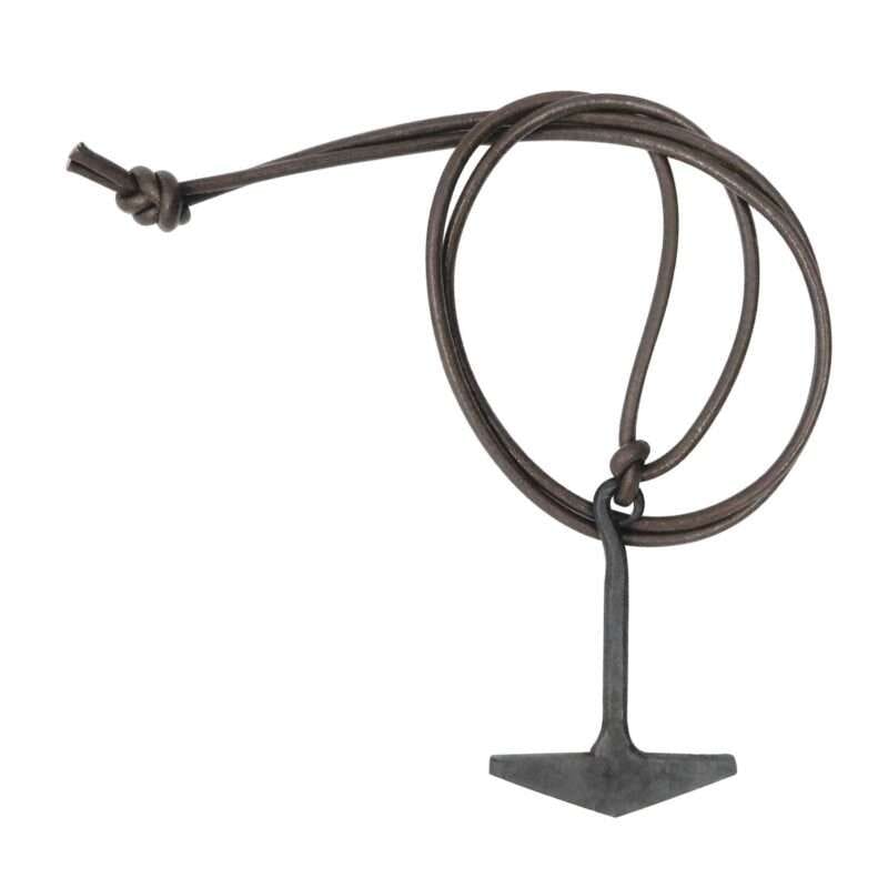 MRLT05 Medieval Locket with pure Leather Rope