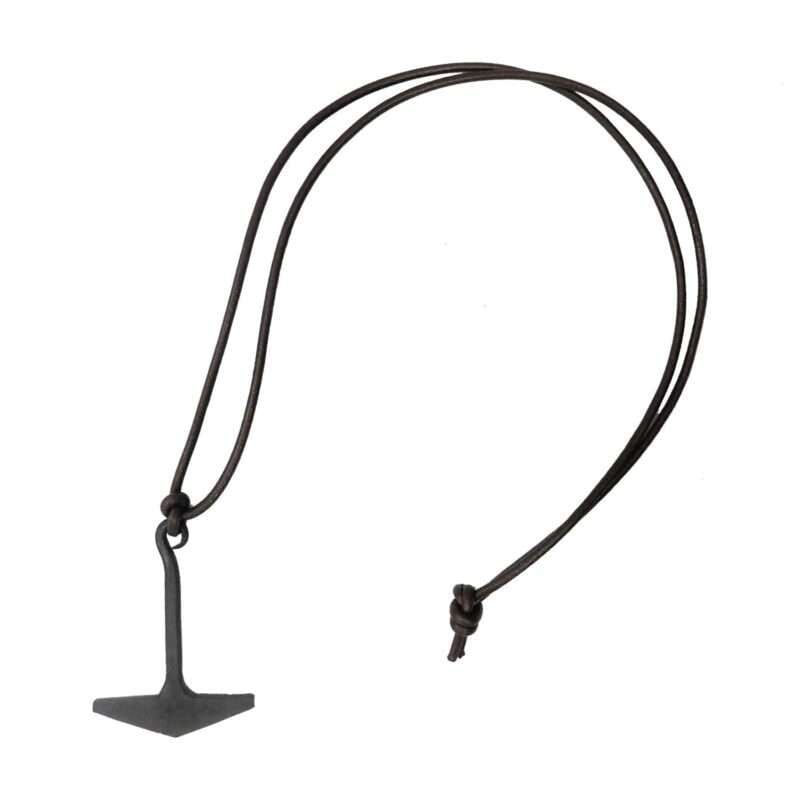 MRLT05a Medieval Locket with pure Leather Rope