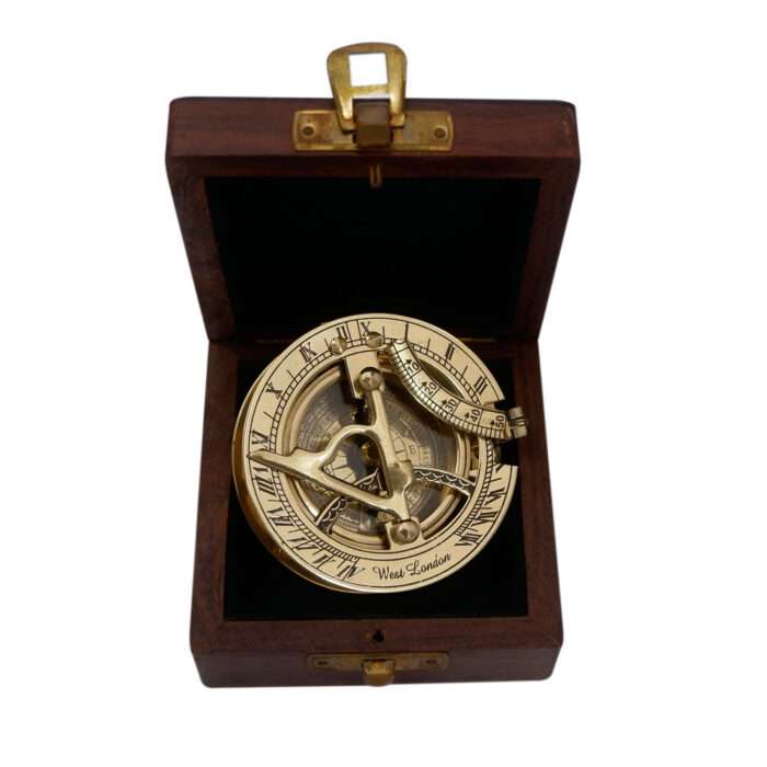 MRN05 Authentic Wintage Style Brass Pocket Sun Dial Campass with Wooden Case Decor Collection Nautical Ite MRN05 Authentic Wintage Style Brass Pocket Sun Dial Campass with Wooden Case Decor Collection Nautical Item