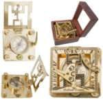 NT04h Antique Brass Sundial Compass with Wooden Box