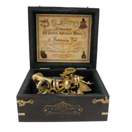 NT05 Antique Brass Sextant Vintage