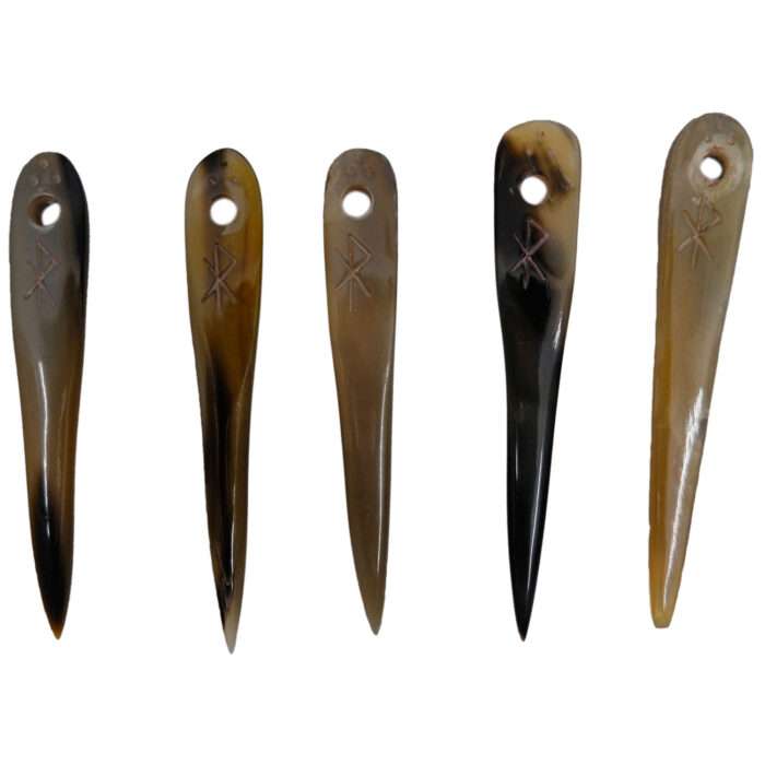 MRYN05 Natural Hand made buffalo Horn Yarn Needle