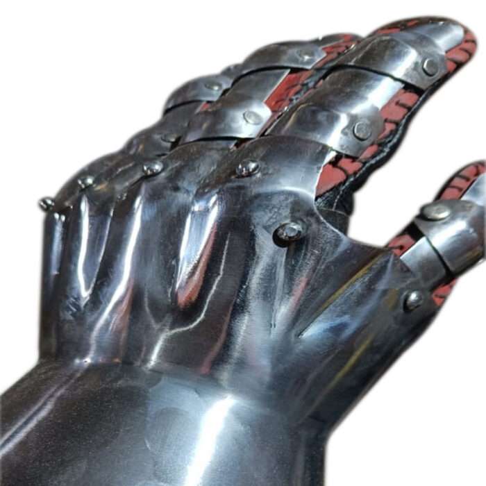 J108b Medieval Gauntlets Set J108 Medieval Gauntlets Set - Image 3