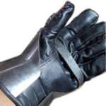 J108 Medieval Gauntlets Set - Image 4
