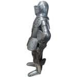 J109 Gothic Suit of Armor - Image 2