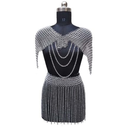 CM73 Chainmail Shoulder Cape with Skirt